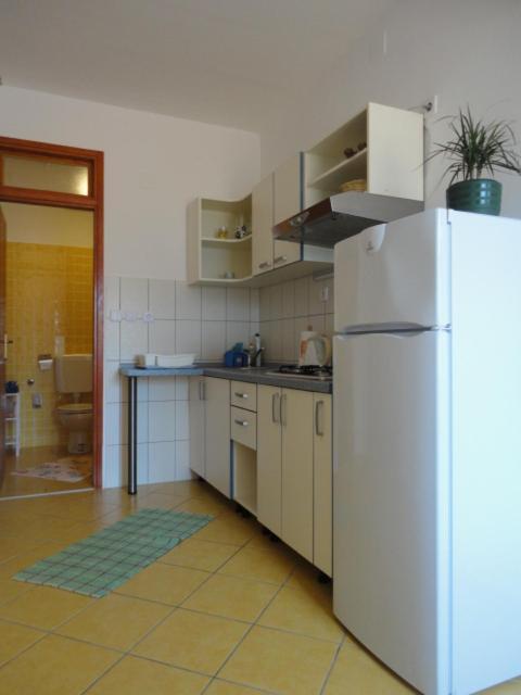 Belic Vinko- House * Jelsa (Hvar)