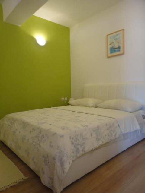 Apartment Belic Vinko- House *
