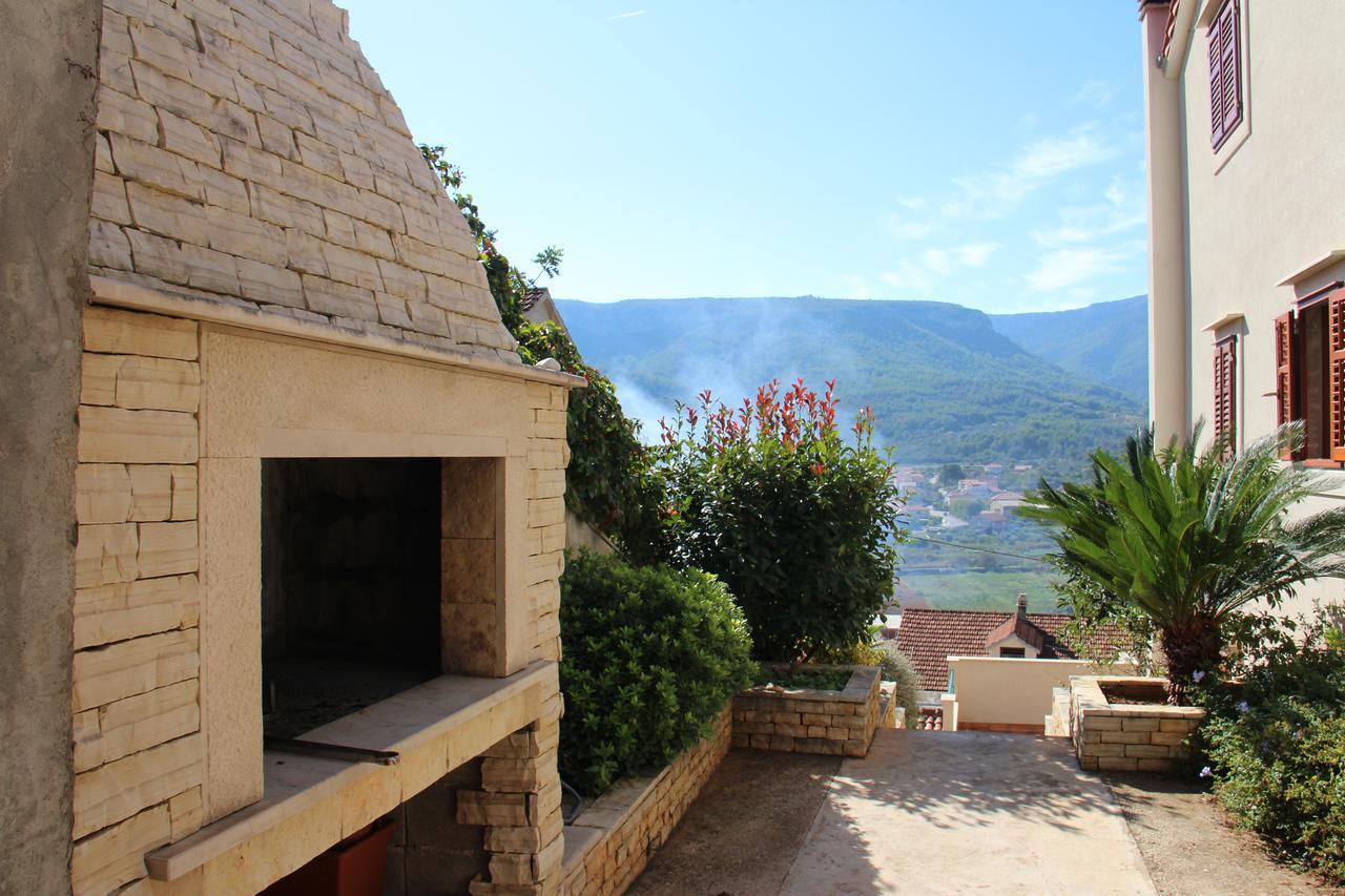 Belic Vinko- House Apartment Jelsa (Hvar)